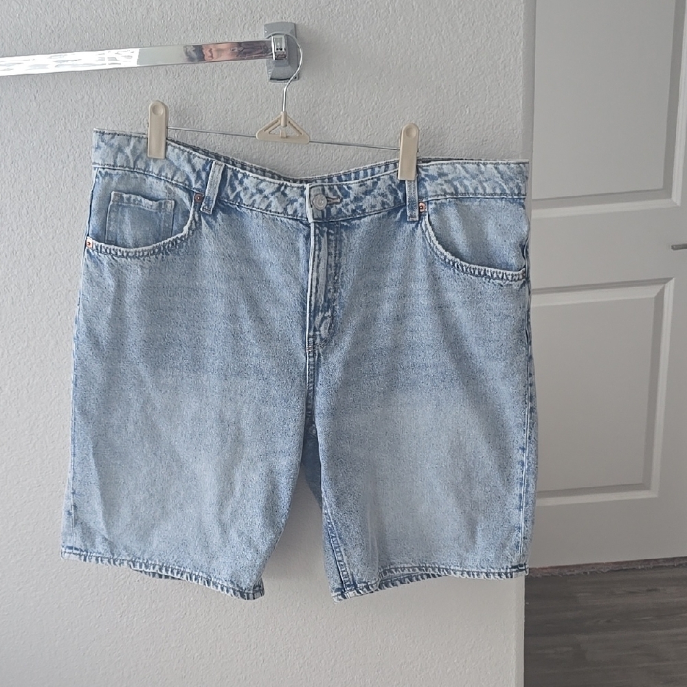 H&M High Waisted Denim Shorts Size 14